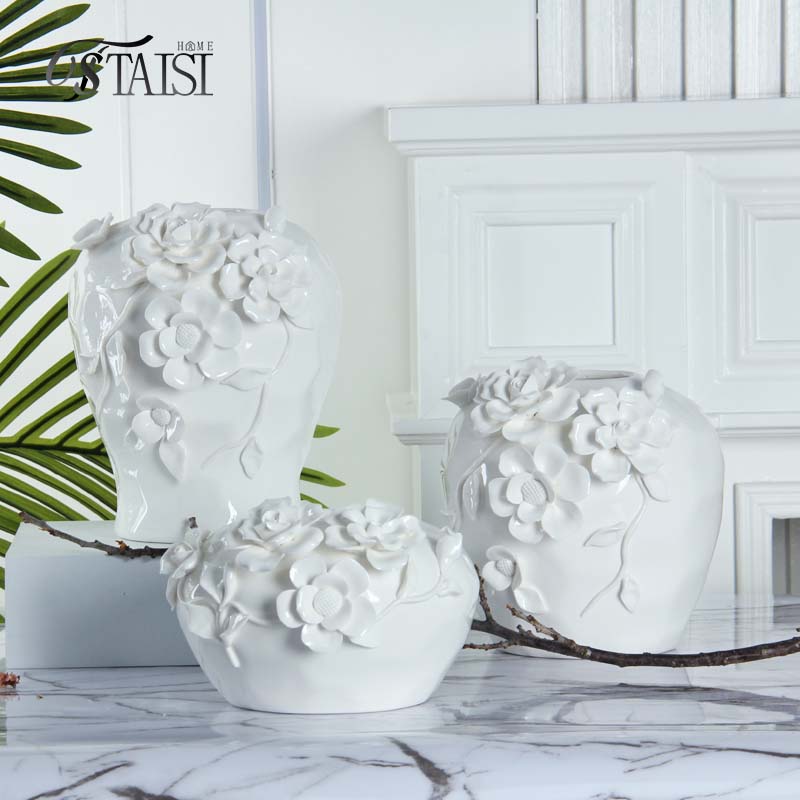 Antique White Porcelain Vase Set with Embossed Design for Elegant Home Decor