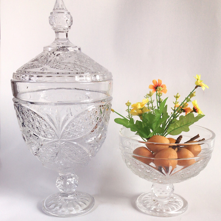 Luxury Butterfly Pattern Engraving Design Crystal Clear Glass Snacks or Fruit Cup or Candy or Sugar Bowl With Lid