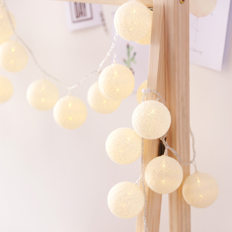 20 LED Cotton Ball String Lights Battery Operated Colorful Garland Fairy Lights for Home Wedding Christmas Party Outdoor Decors
