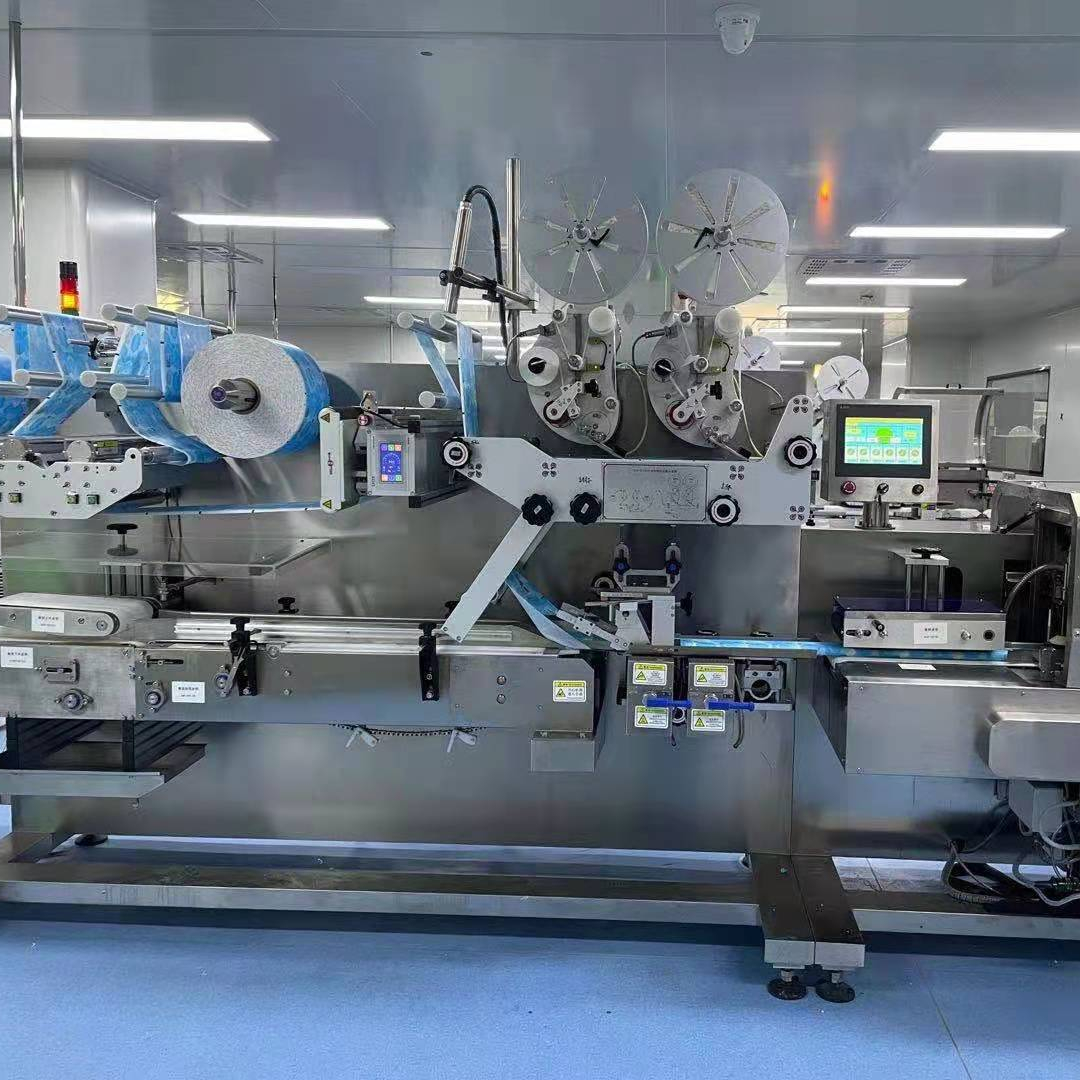 Full Auto Baby Sealing Folding Production Line Wet Wipes Machine