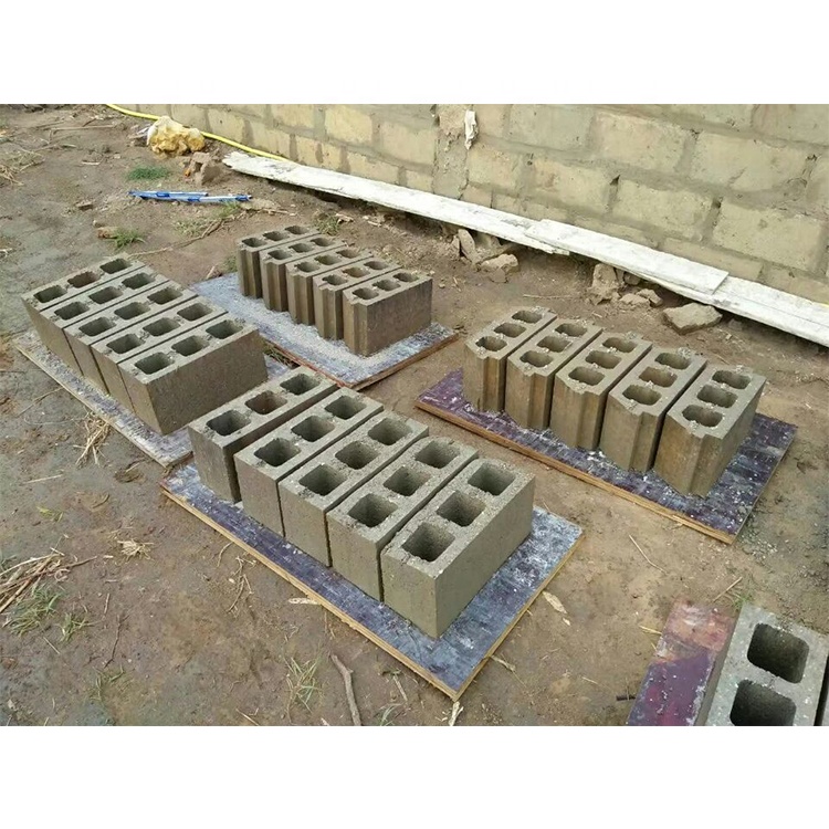 QMR4-45 mobile egg laying concrete hollow block brick making machine