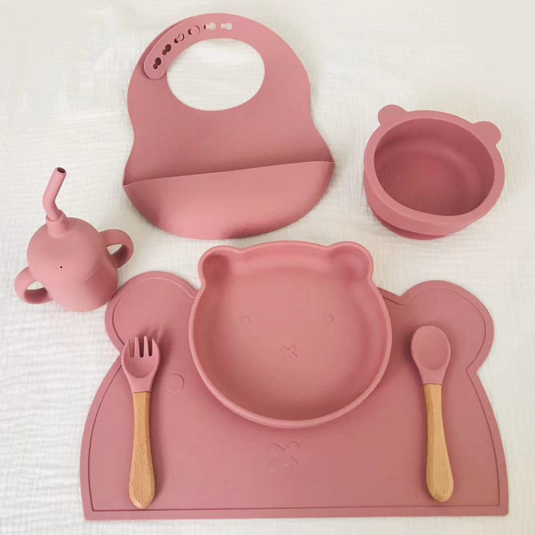 New Born animal shape Washable Food Grade waterproof Silicone Baby Bibs Product Supplies Safety Stuff China Accessories Babi