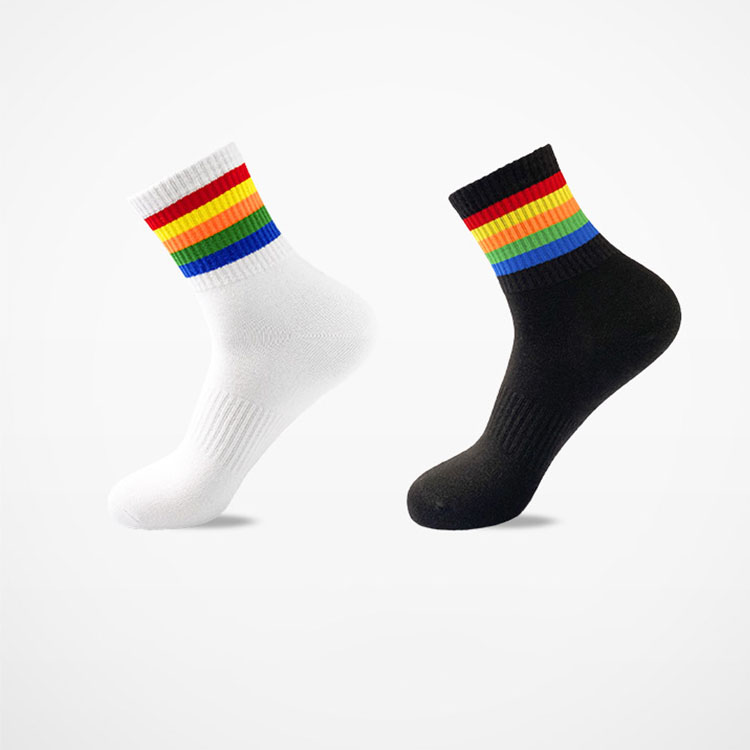 High quality crew cuastom grip logo designer manufactures soccer bamboo socks