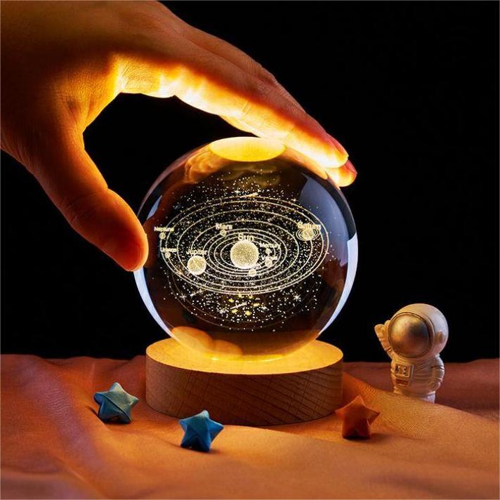 Home Decoration Best Gifts Birthday Christmas Gift Star Moon 3D Laser Engraved Crystal Ball Wood Base Crystal Ball Lights