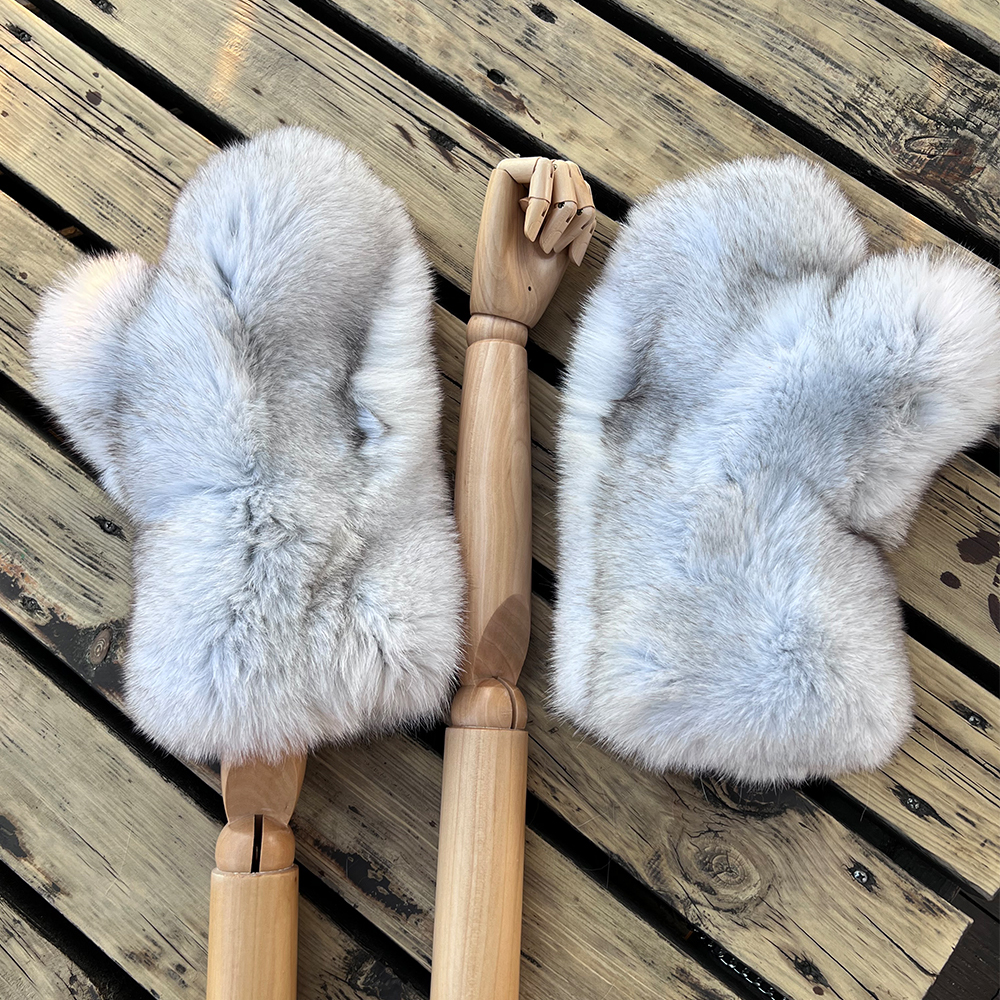 2024 new design women cold winter warm fur gloves real silver fox fur mittens blue fox fur gloves
