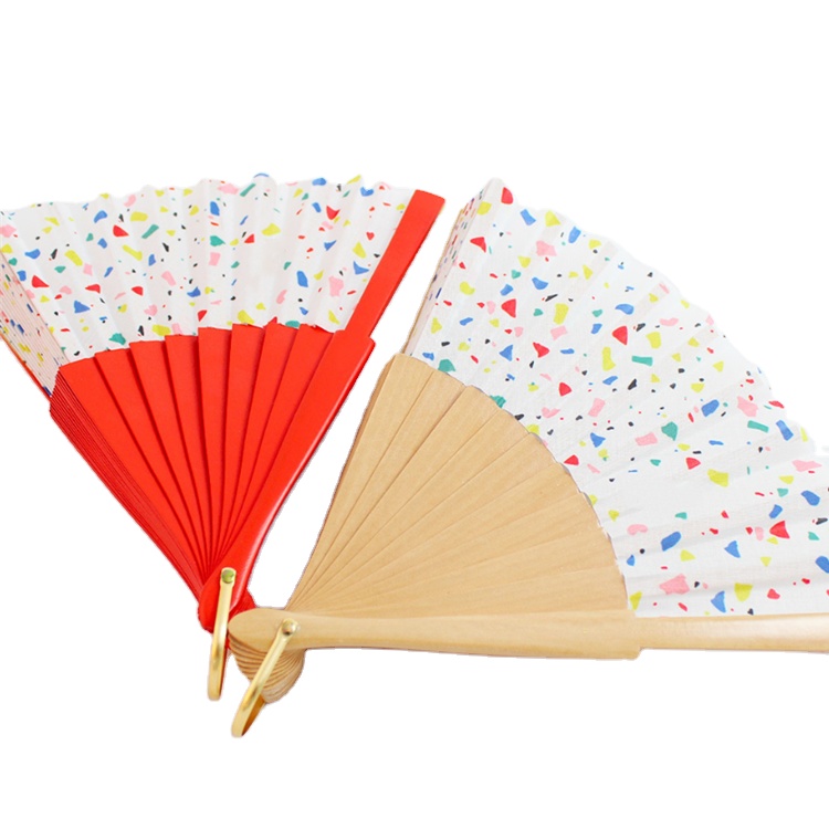 2019 Personalized traditional Craft Wedding Souvenir Gifts Chinese Cheap Wood Hand Fans Bulk