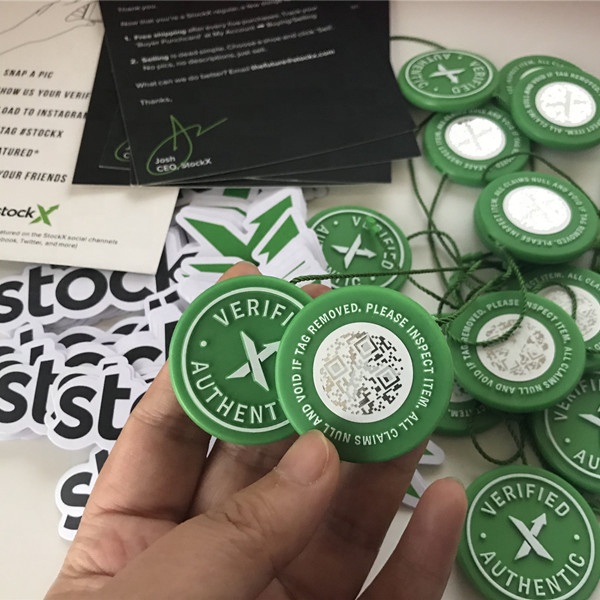 В наличии X Зеленая круглая бирка, наклейка QRcode, пластиковая пряжка для обуви, аксессуары, Подлинная проверенная бирка StockX