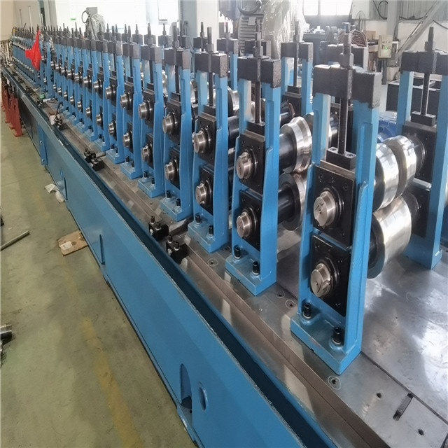 Sliding Guide Rail Roll Former Machine Fully Automatic Operation With Cassette Design One Machine With Two Profiles