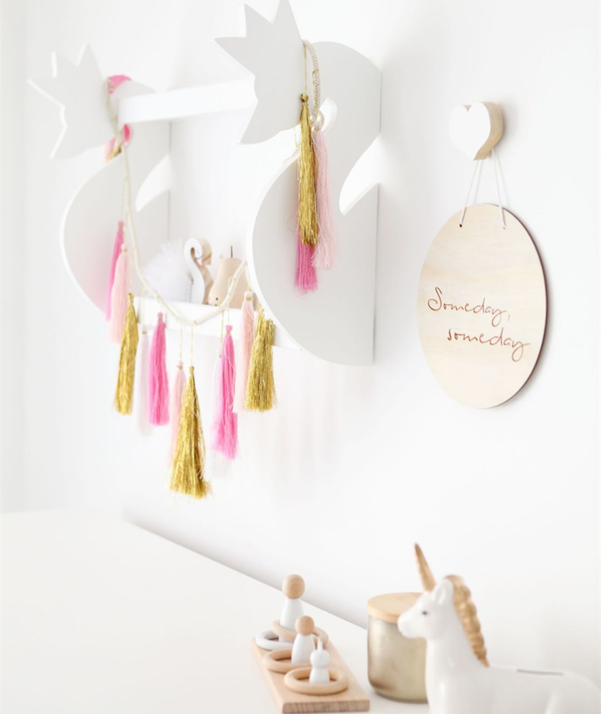 Nordic style swan pine wood kids book shelf wooden kid hanging shelf wholesale