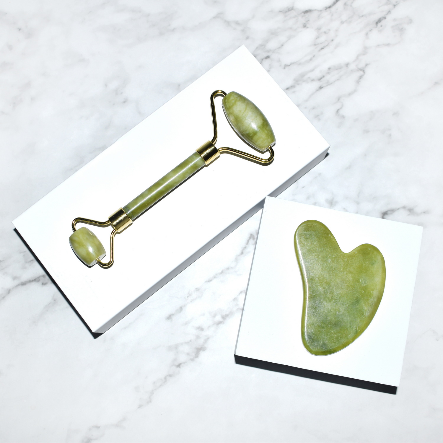 New Design 100% Natural Stone Guasha Green Massage Facial Jade Roller And Guasha Set