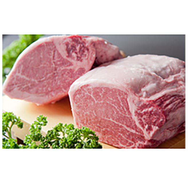 Ярко-красный цвет, тонкая текстура, мясо wagyu, замороженная трава, вся говядина