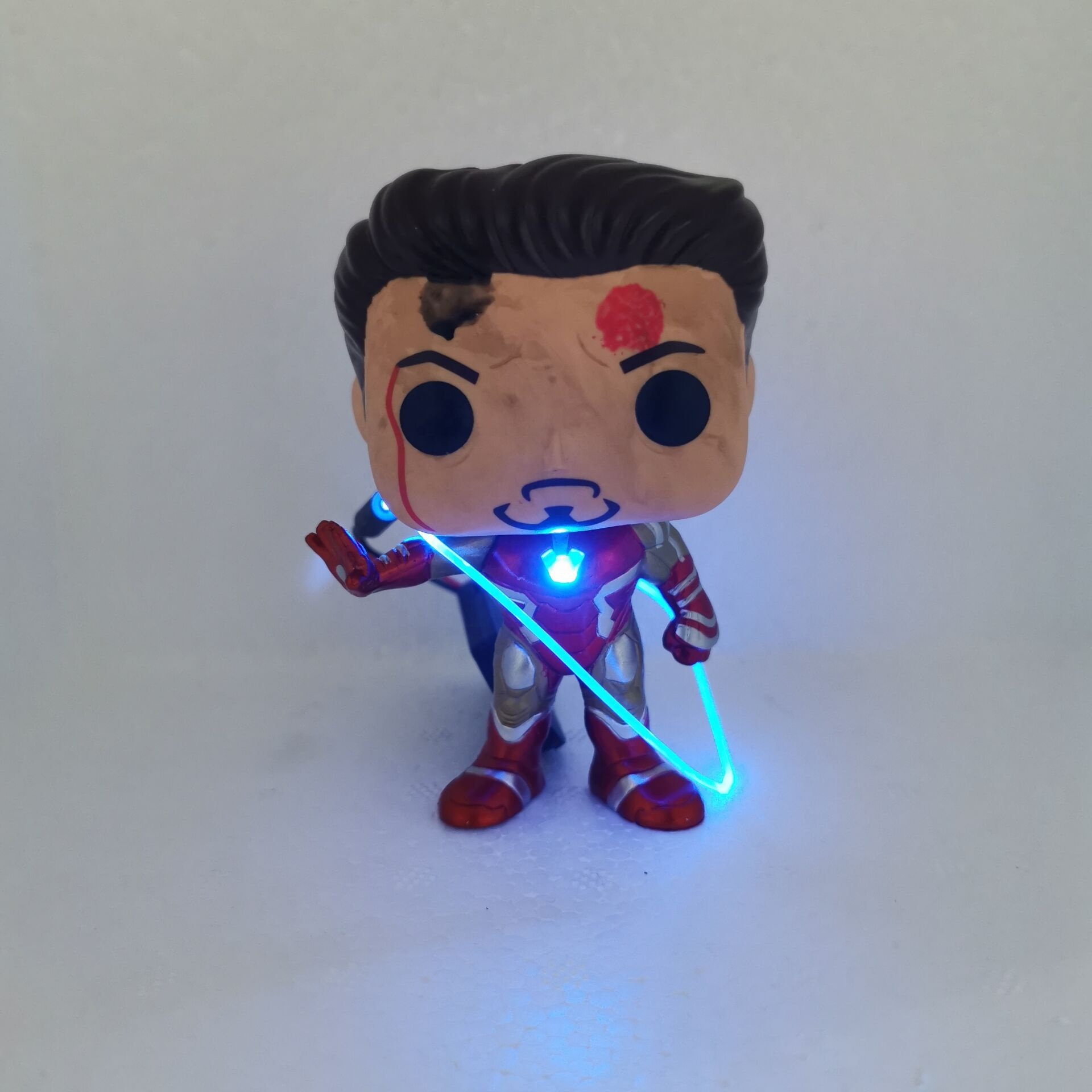 Экшн-фигурки из винила Funko Pop Ironman со светодиодной подсветкой