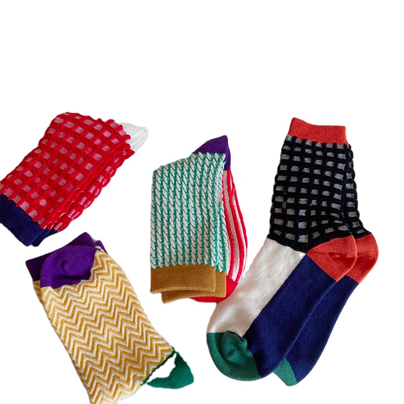 XIANGHUI wholesale can custom logo Fashion wholesale plaid striped cotton unique girls colorful socks fashion teen girl socks