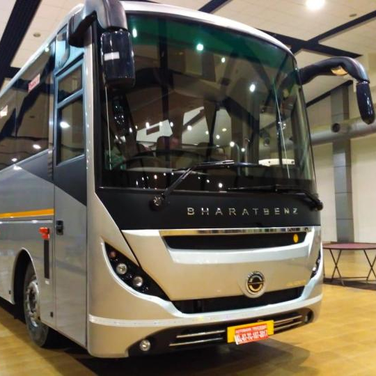 Новые удобные роскошные тренеров bharatbenz планер из Индии