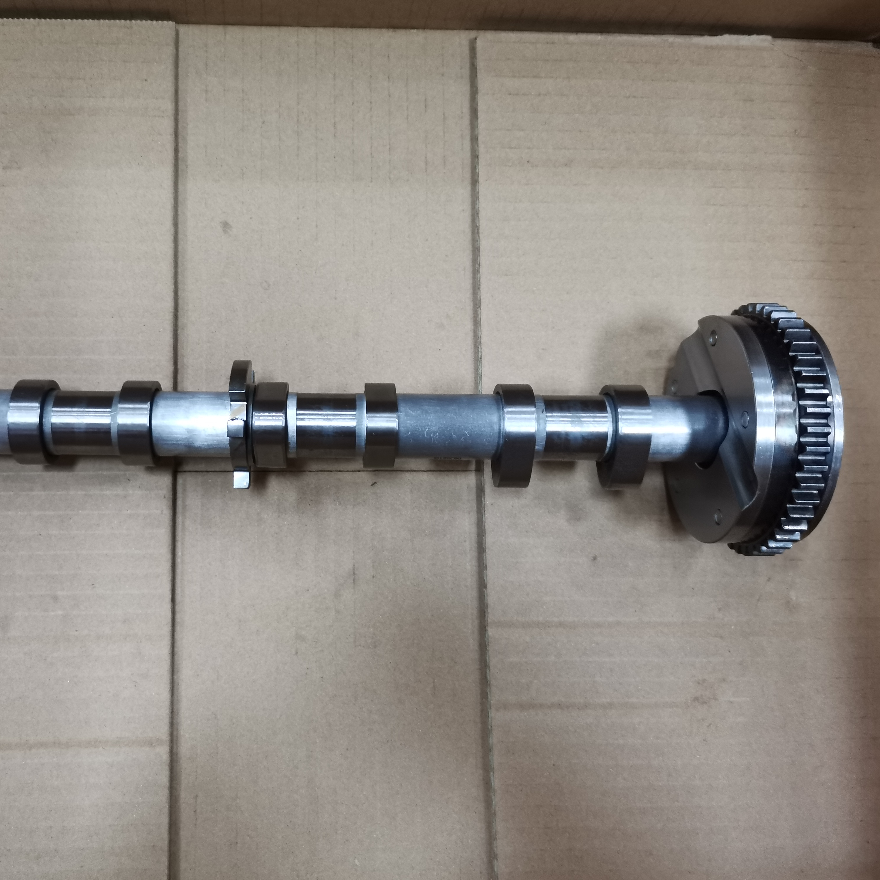 Впускной Распредвал для VW 1,8/2,0 TFSI 06H109021K