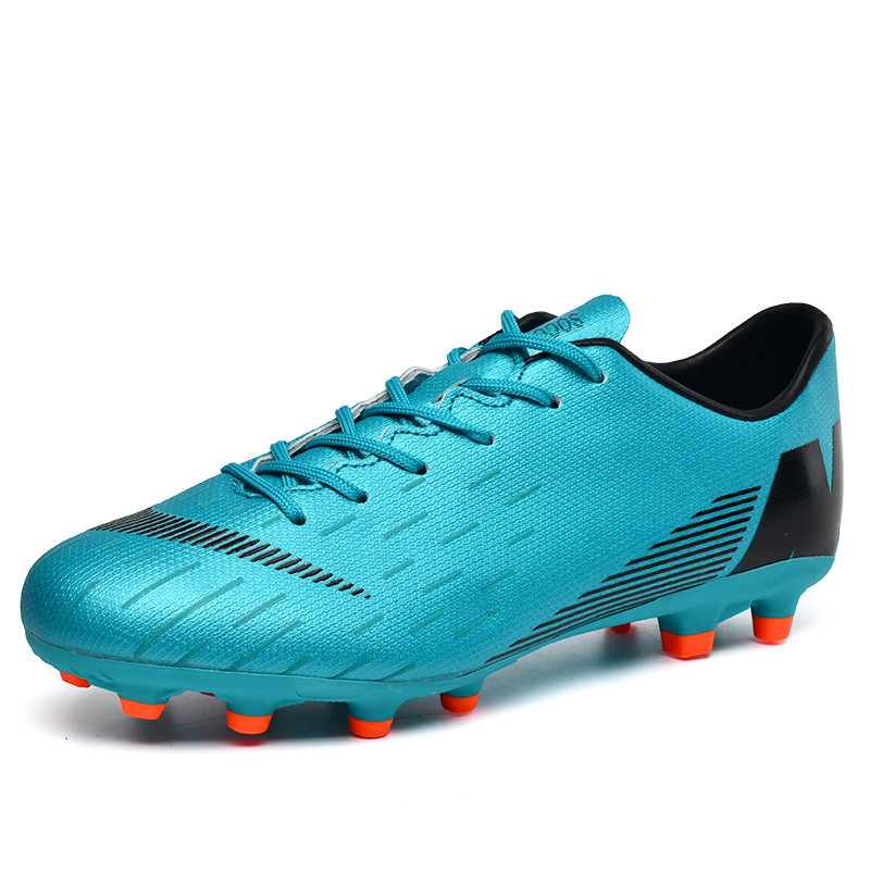 Wholesale professional soccer shoes teen student football futsal training shoes