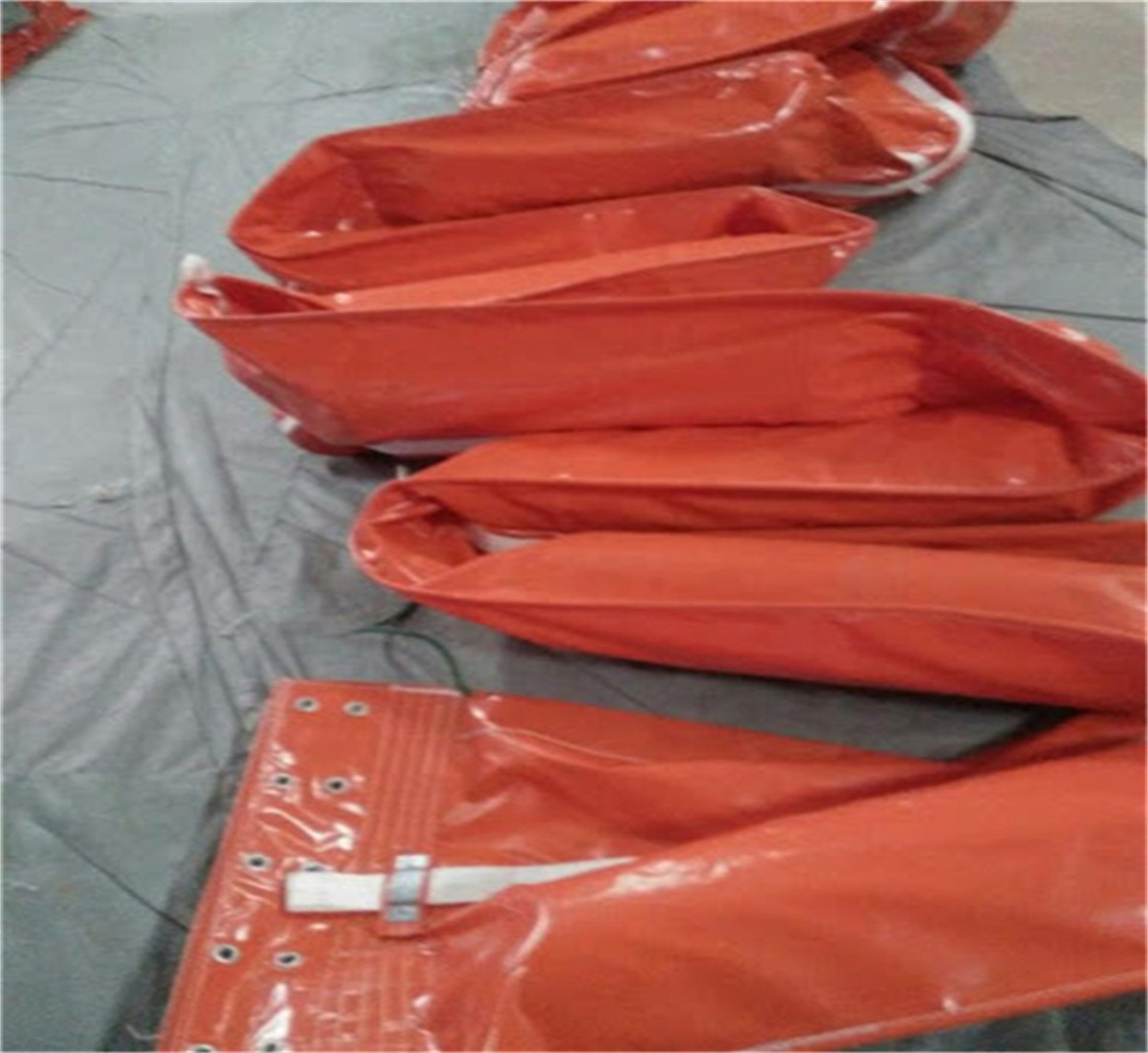 Best Quality PVC Tarpaulin Foating Oil Spill Containment Boomf or Spill Pollution Control