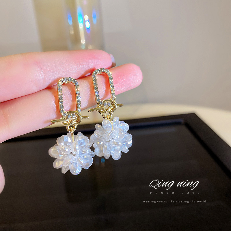 Jewelry 925 silver needle South Korea fashion new diamond inlaid Pearl Flower Earrings net red temperament Design women
