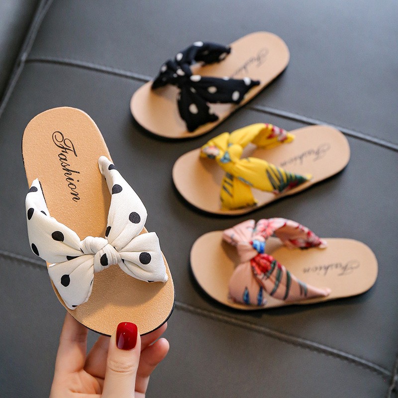 2024 Kids Slippers for Girls Sun Flower Flip Flops Baby PVC Soft Non-Slip Children Beach Shoes Flat Heels Cute Toddler Slides