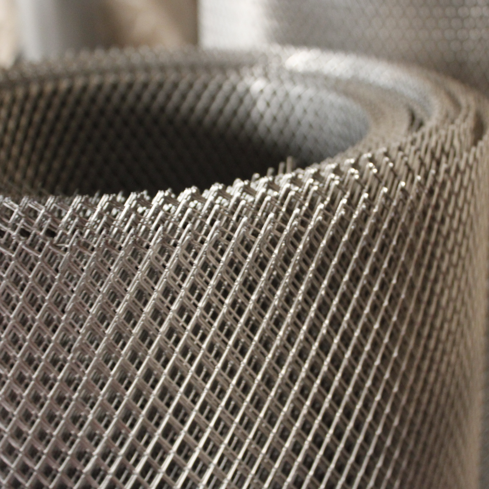 Galvanized raised expanded metal mesh