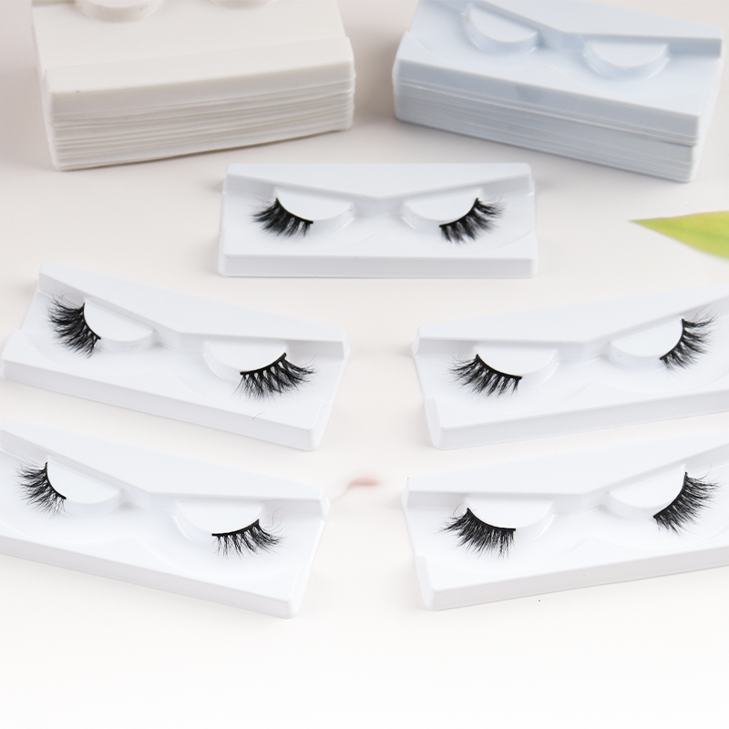 New Design Popular Corner half mink lash 3D Mink Lashes With Custom Eyelash Packaging half eyelash