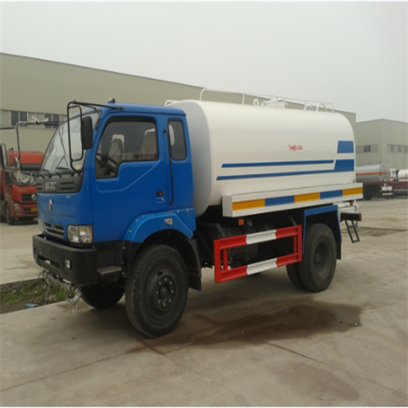 Dongfeng, грузовик с резервуаром для воды 10 тонн, с функцией разбрызгивателя воды