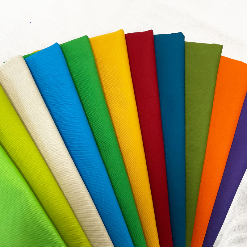 100GSM Tc 80/20 Poplin Solid Dyed Woven Shirting Fabric Plain