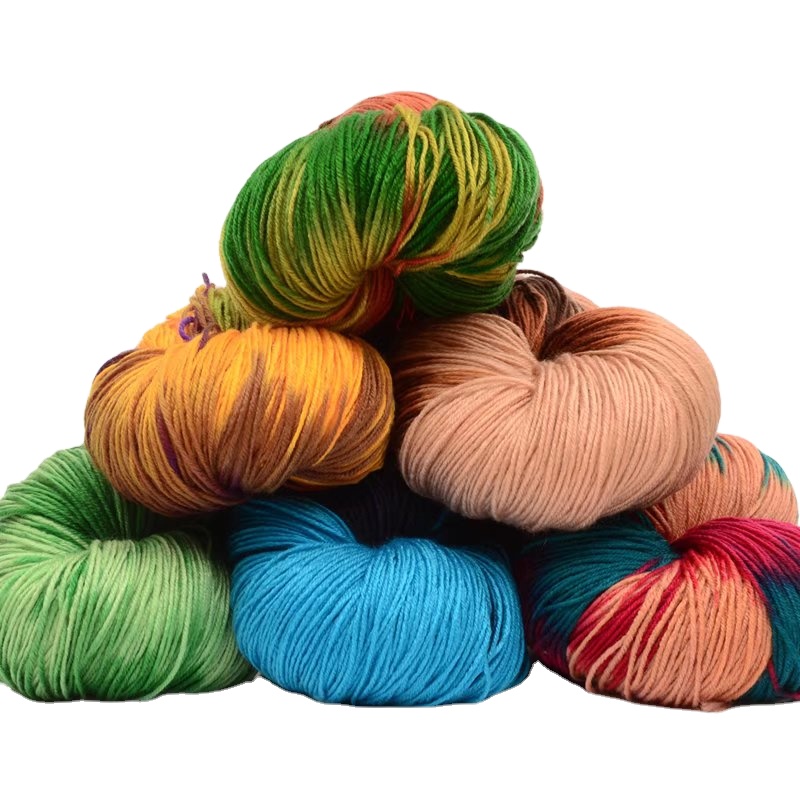 Wholesale acrylic yarn worsted super soft hand-knitted acrylic yarn for knitting scarves