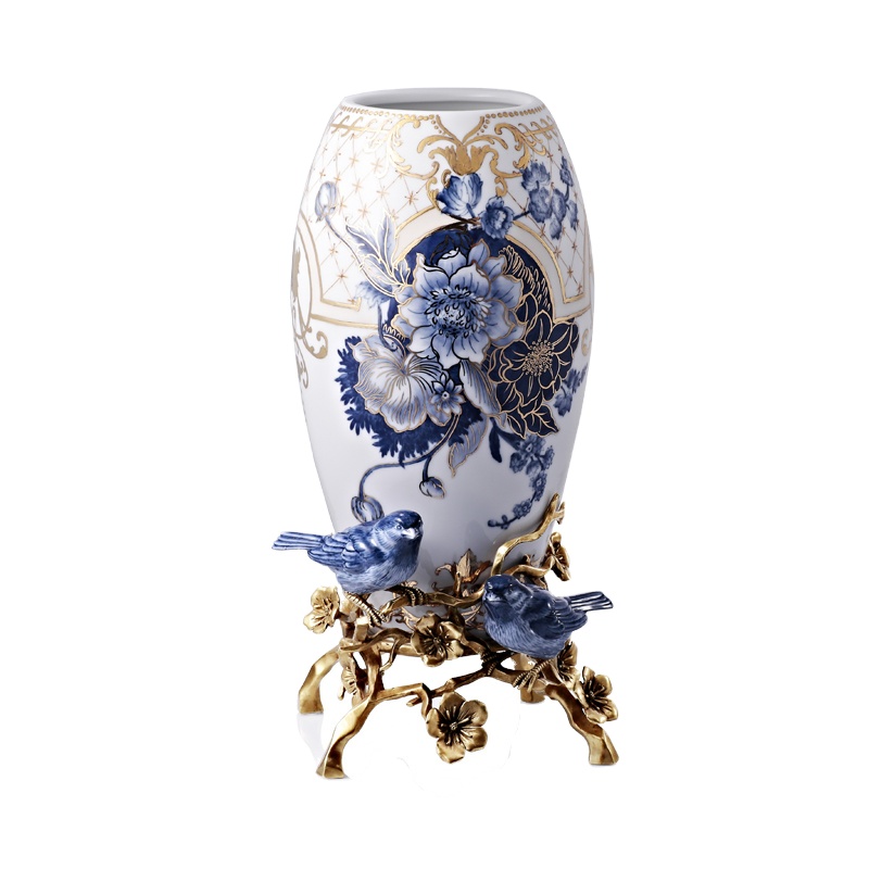 Handmade blue and white home decoration porcelain vases and ceramic vase with hand drawing pattern