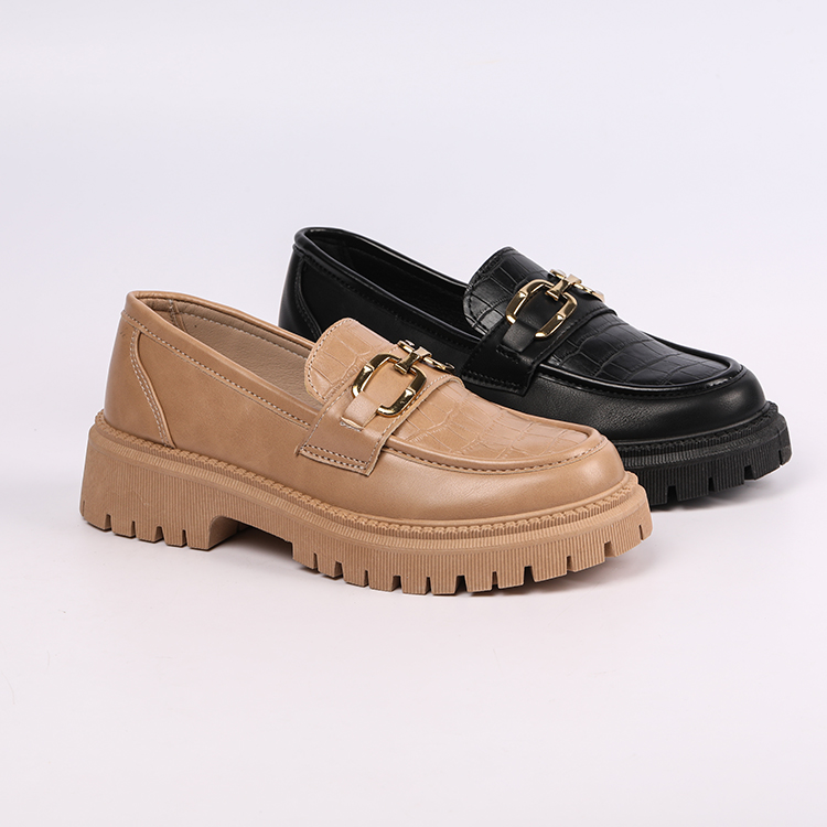 2023 Fashion Design Women Thick Bottom Flat Shoes Black Leather Women Loafers Shoes