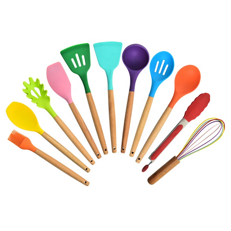 Kitchen Utensils Set Silicone Heat-Resistant Cooking Utensils Set 12 Pieces Kitchen Utensil Gadgets Set for Gift Red