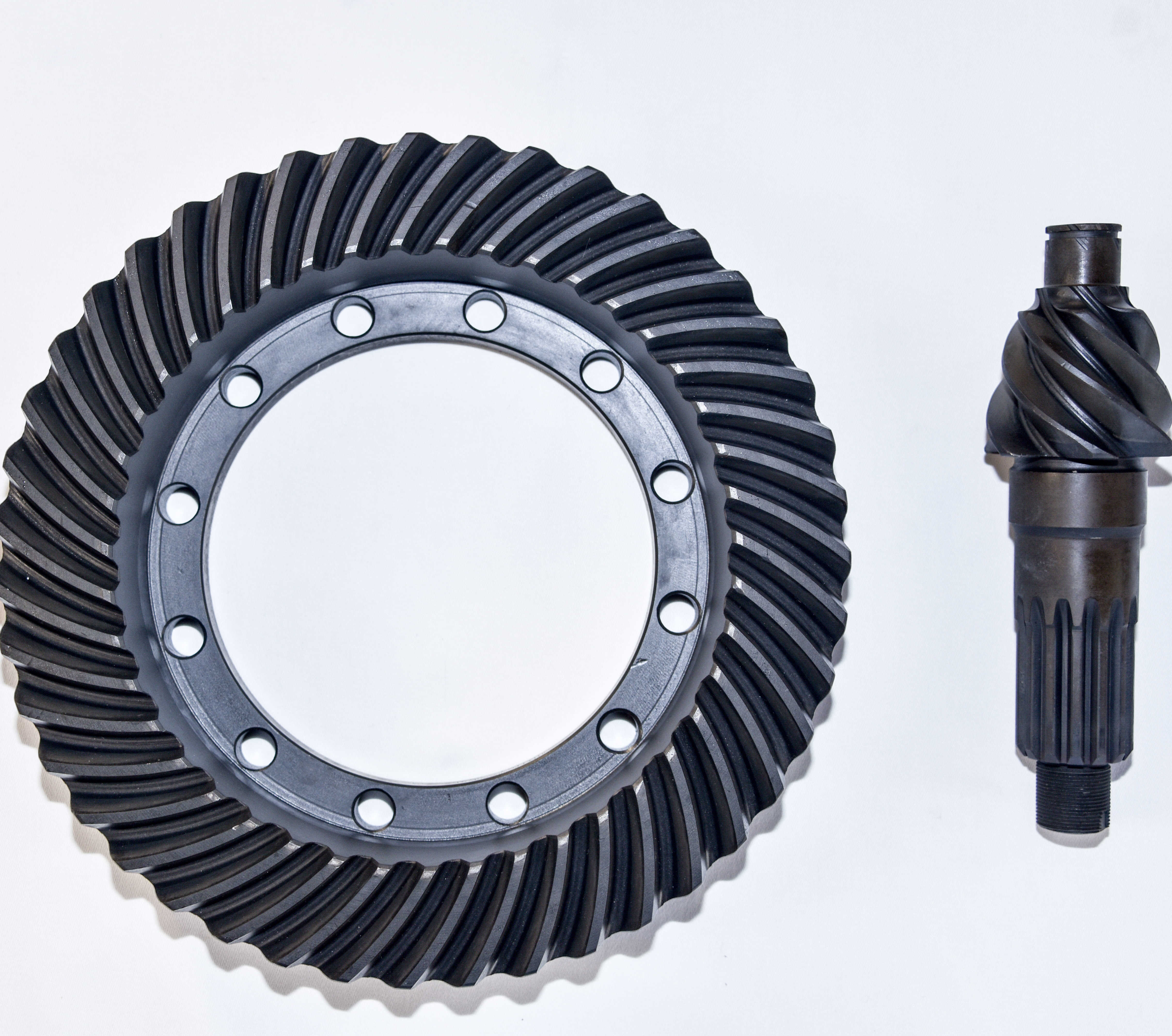 MC864104 for Mitsubishi CANTER-PS135 with 8*37 bevel gear crown wheel pinion gear