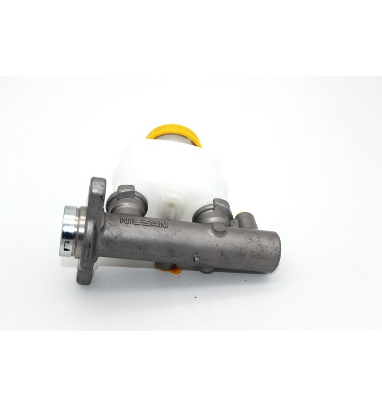 Car Spare Parts Master Break Cylinder For Nissan Pathfinder Pickup For Toyota Corolla Verso