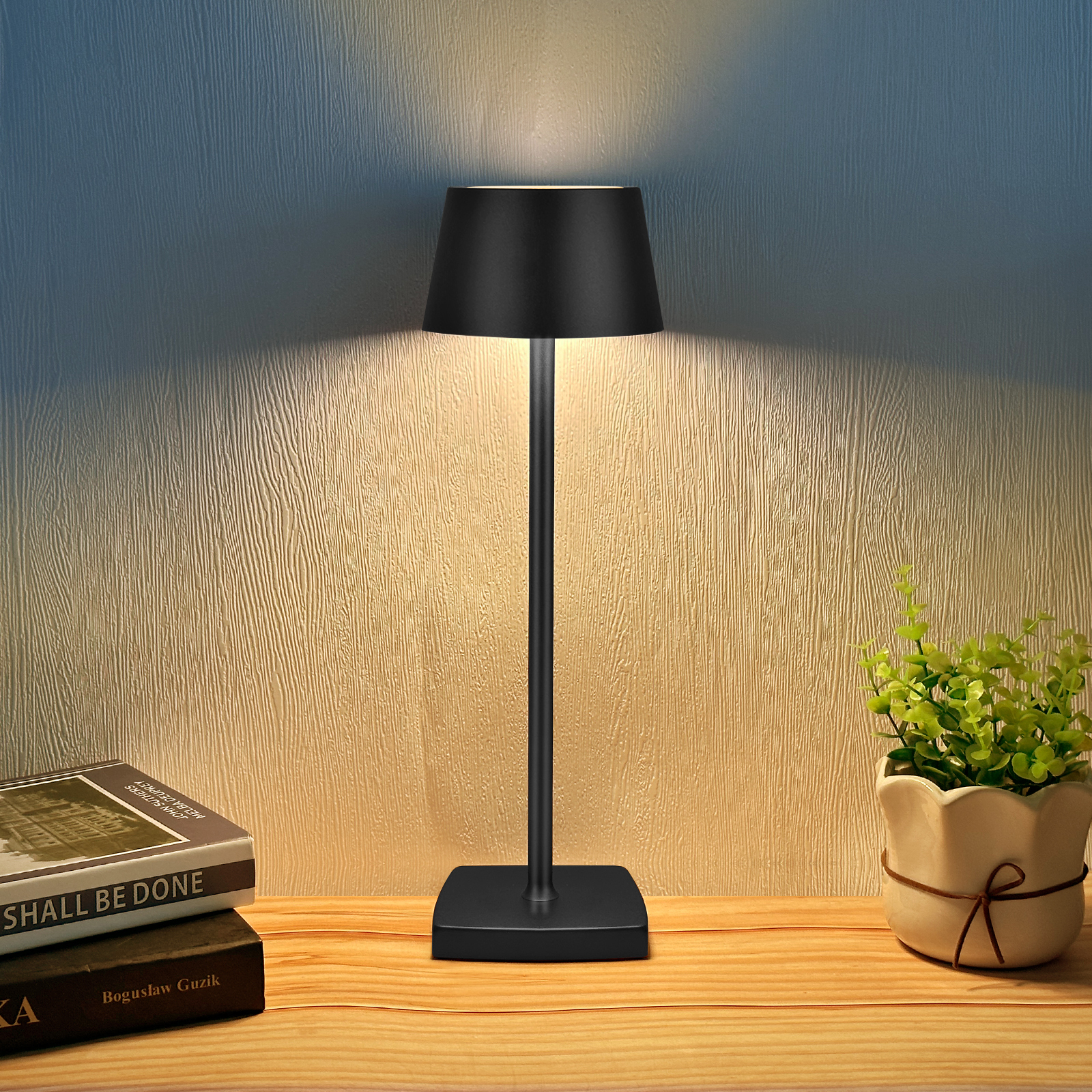Modern Simplicity Rechargeable Table Lamp IP54 Touching Dimmable Living Room Decorative Lamps