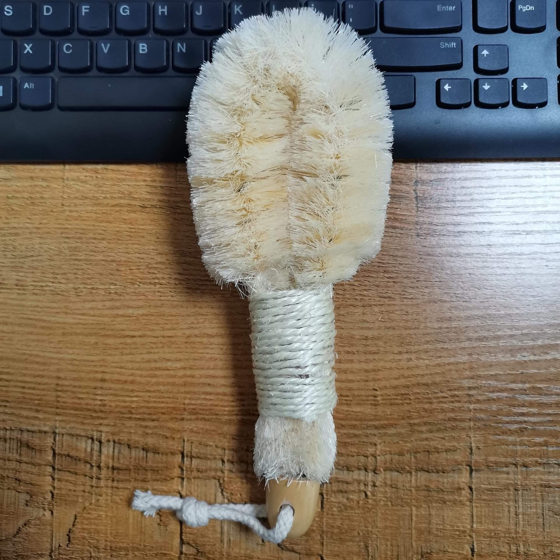 Private Label 100% Natural Long Handle Wooden Vegan Sisal Bristle Dry Body Brush for Women & Men