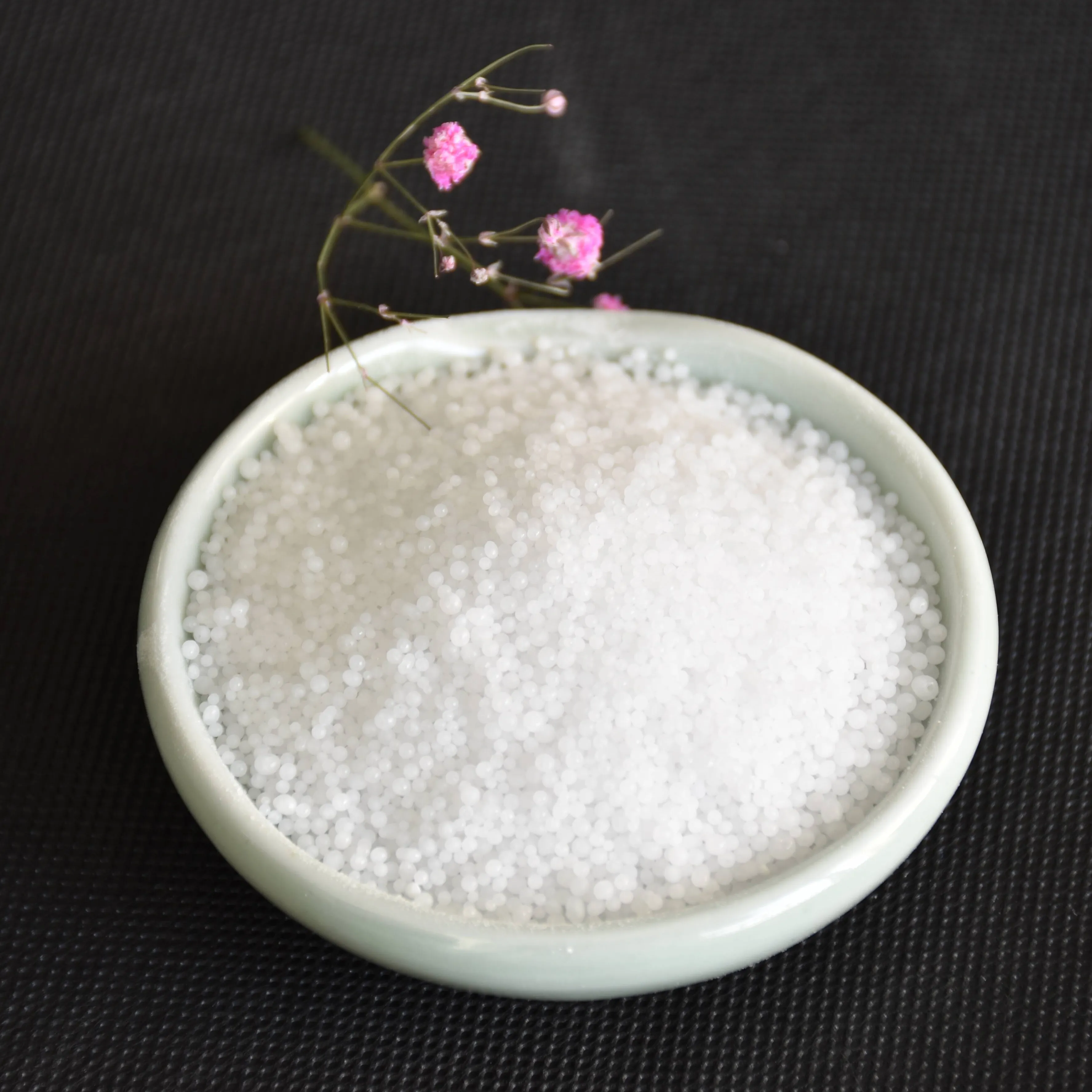 Caustic Soda Sodium Hydroxide NaOH 99% Min Flakes Prills
