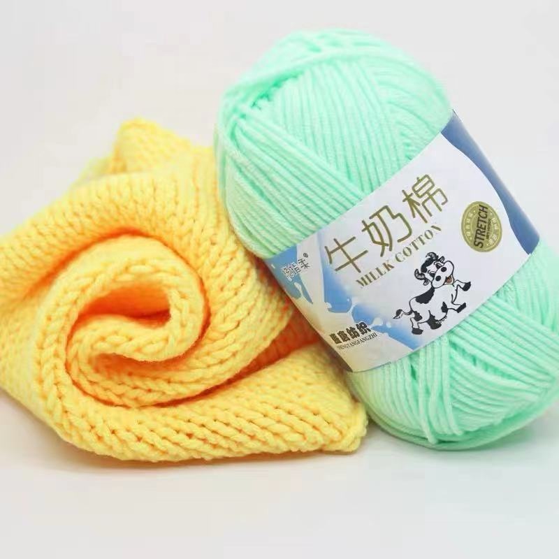 Wholesalers High Quality 5Ply 50g Hand Knitting Yarns Crochet Baby Cheap Blend multicolored Milk Cotton Yarn