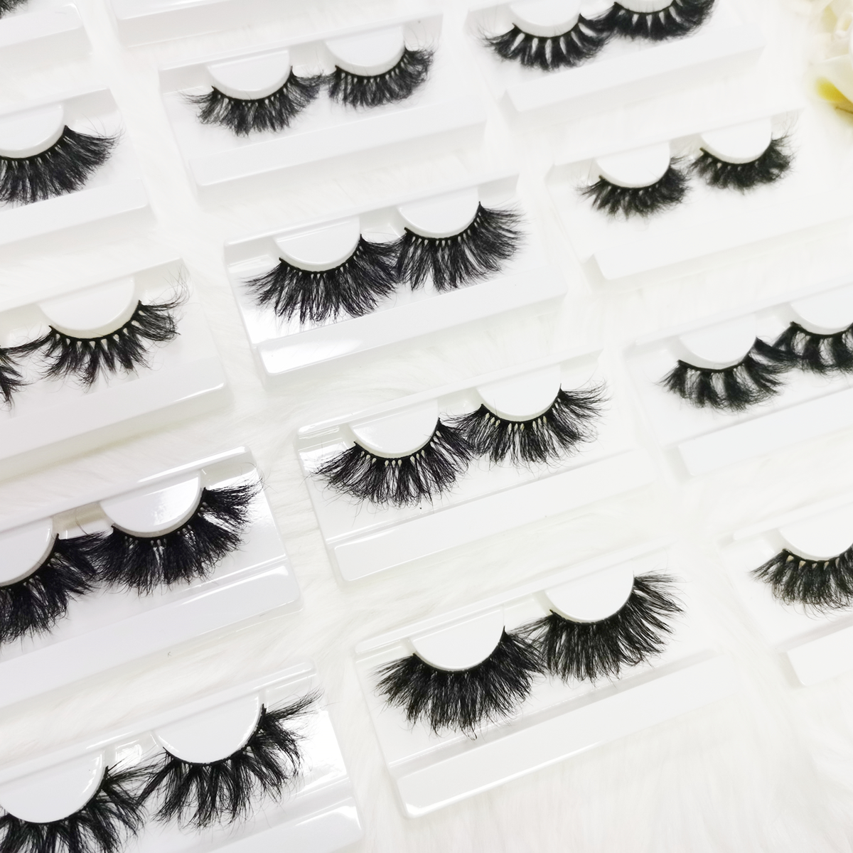 Wholesale Custom Lash Box 3d Bottom Full Strip Mink Lashes 3d 25mm Mink Eyelash Dramatic Mink Eyelashes Vendors