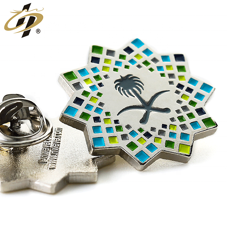 Shuanghua factory wholesale silver metal Saudi Arabia souvenir custom enamel lapel pins