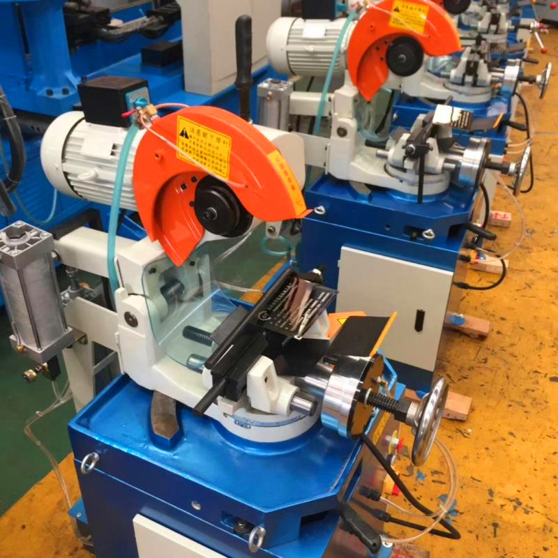 Stainless steel pipe cutting machine Saw blade cutting and blanking machine Rotatable pipe cutting machine