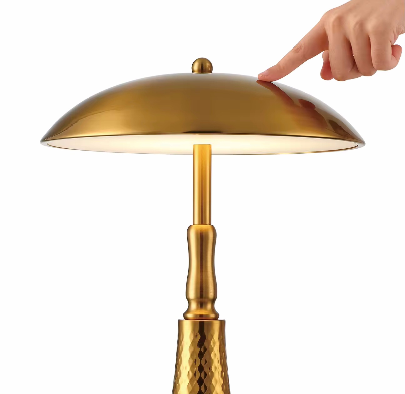 Hot Selling Made in Taiwan Radiantbrass Illuminatesphere 9W Led Table Lamp for Living Room
