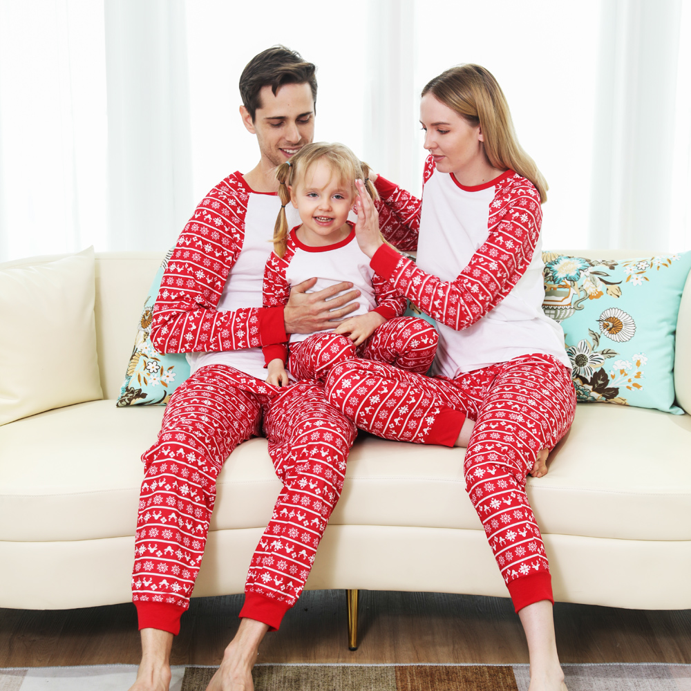 Wholesale Christmas family Matching pajamas family homewear Christmas printing Loungewear Christmas Family Matching Pajamas set