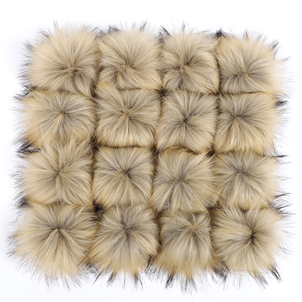 10cm fur pompons with button accessories cheap price large fluffy faux or fake raccoon fur pom pom balls with snap