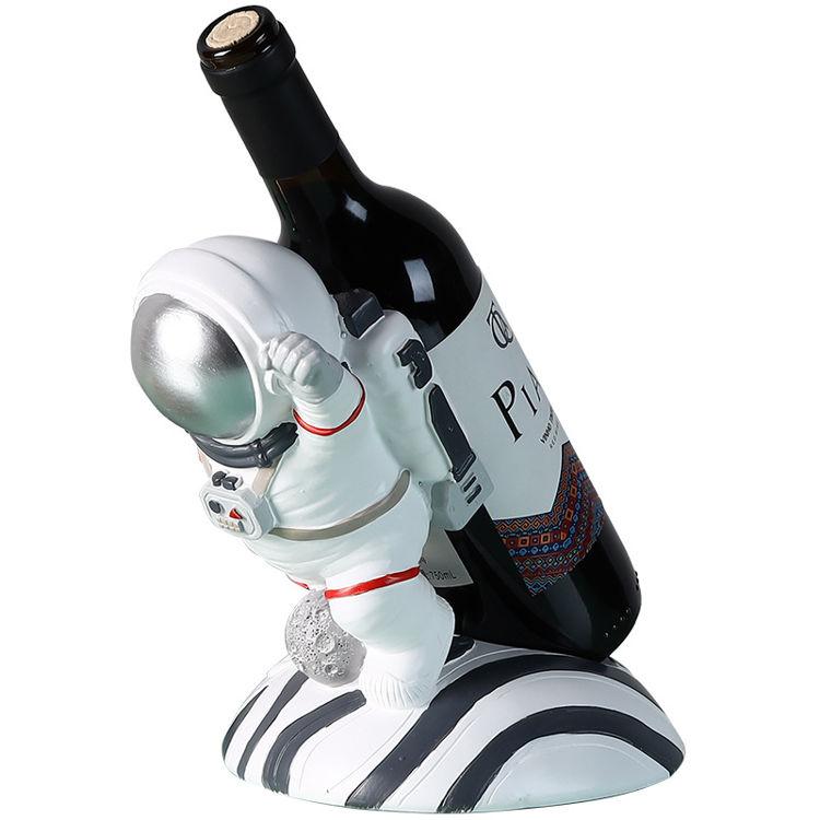 Wine Rack 2021 Latest Design Spaceman Tabletop Decoration White Resin Estante Vinos Funny Livingroom Astronaut Wine Holder