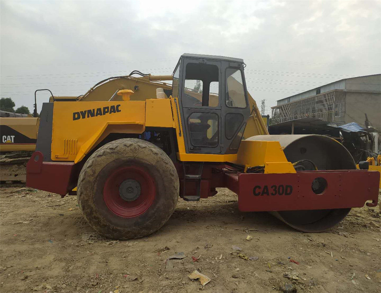 Б/у дорожный каток Dynapac CA30D, уплотнитель Dynapac CA301D CA25D