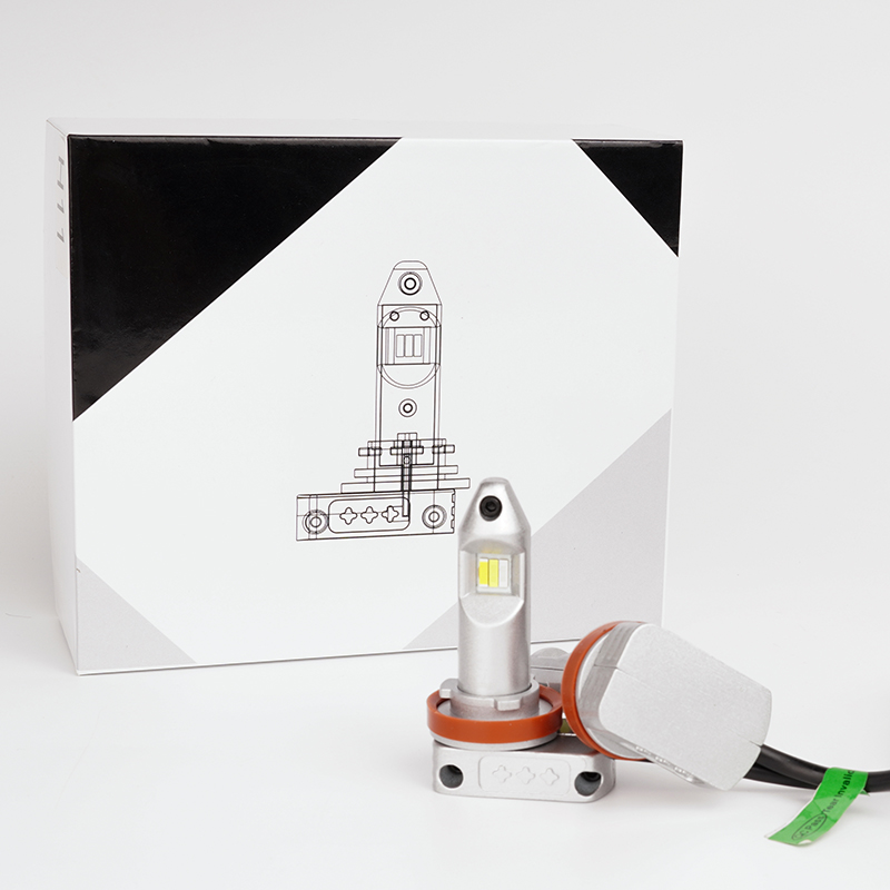 Made in China Silver Metal Foggy Driving Light 35w Bulb White Light LED Car Fog Light
