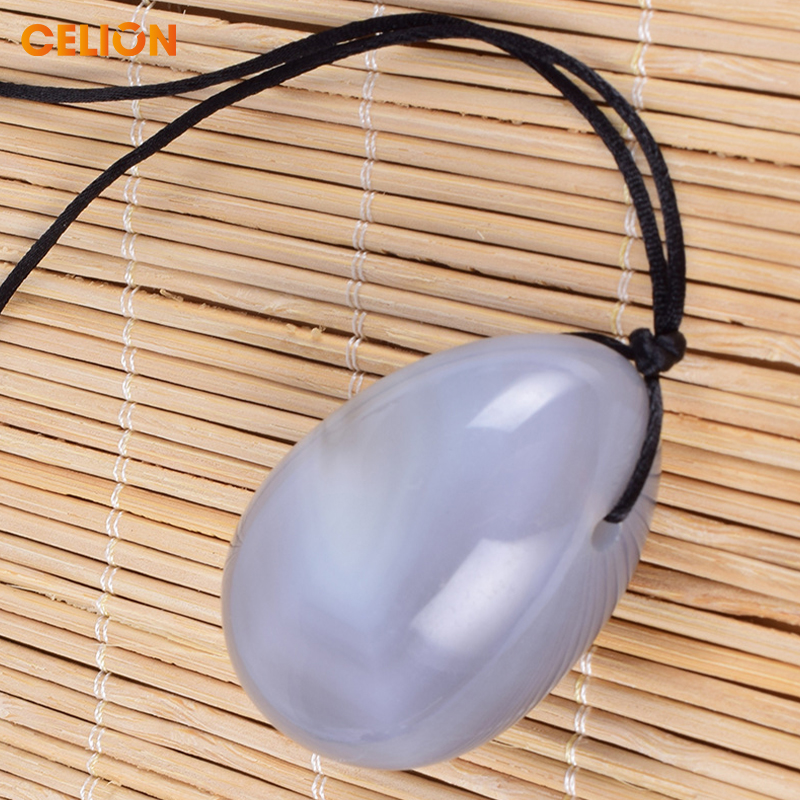 2021 hot new products jade yoni eggs with string and gift box Natural rock quartz crystal massage yoni eggs