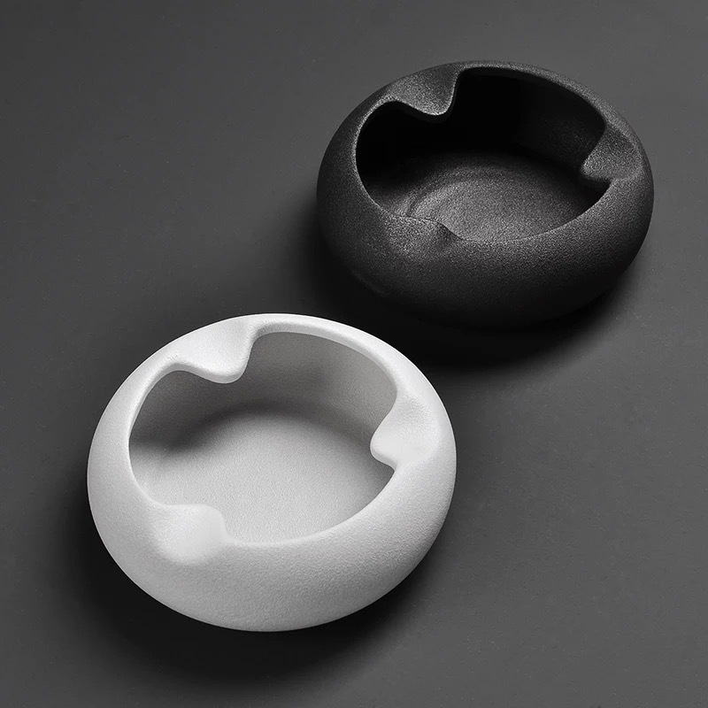 Factory direct fashion trend round anti-scalding ashtray hot sale creative ceramic ashtray can be customized