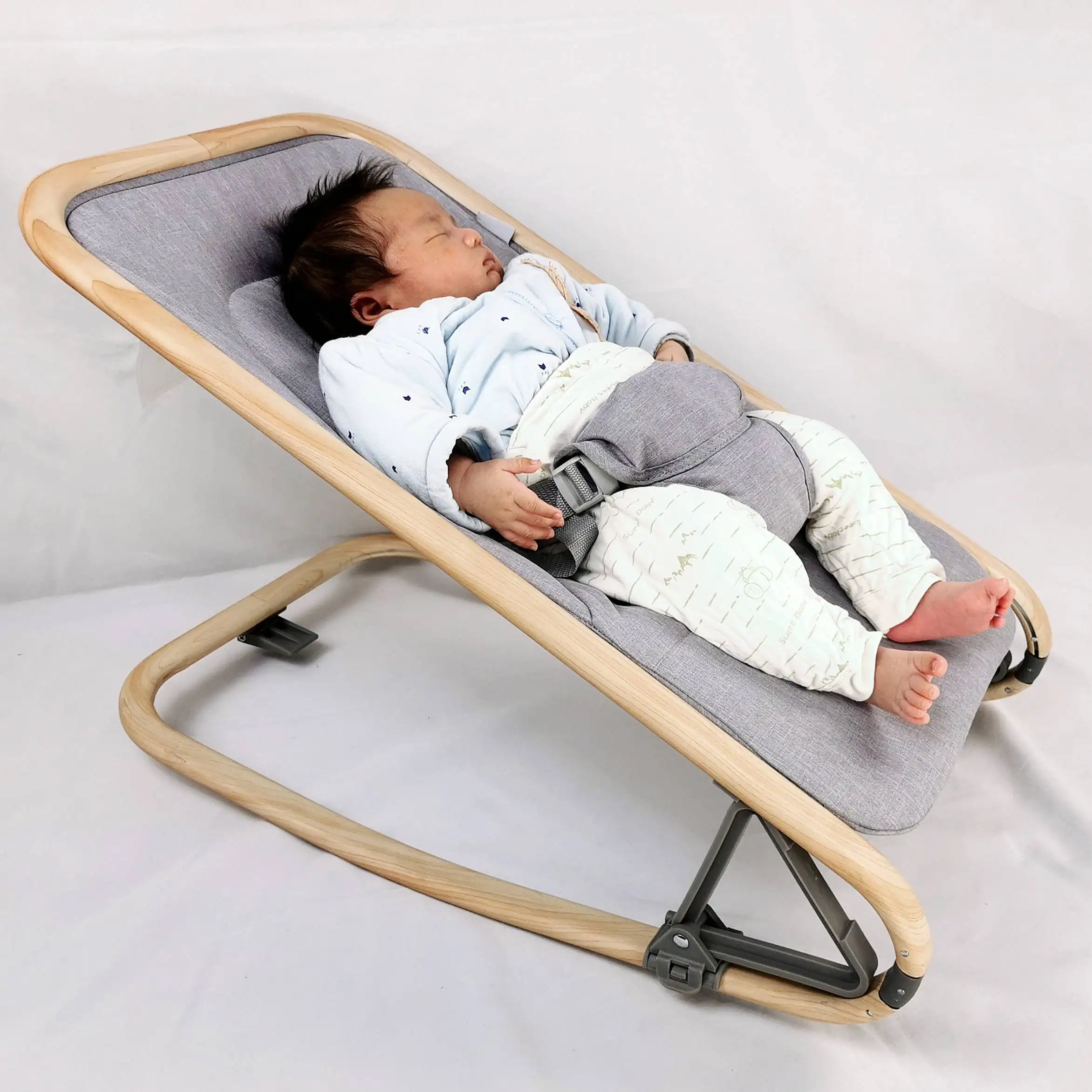 Baby Swing Cradle Baby Sleep Cradle Bed Cradle Rocking Chair Smart Baby Bed
