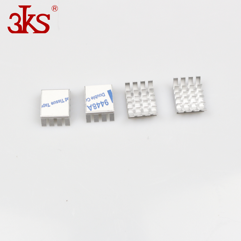 Алюминиевый мини-радиатор для охлаждения IC VGA RAM с клейкой лентой